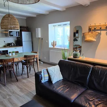 Cote Montagnes Holiday home *